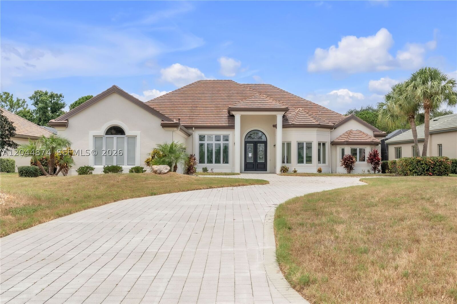 Property Photo:  5208 E 96th St  FL 34211 