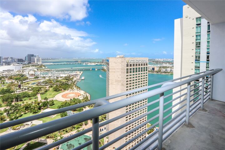 Property Photo:  325 S Biscayne Blvd 3616  FL 33131 