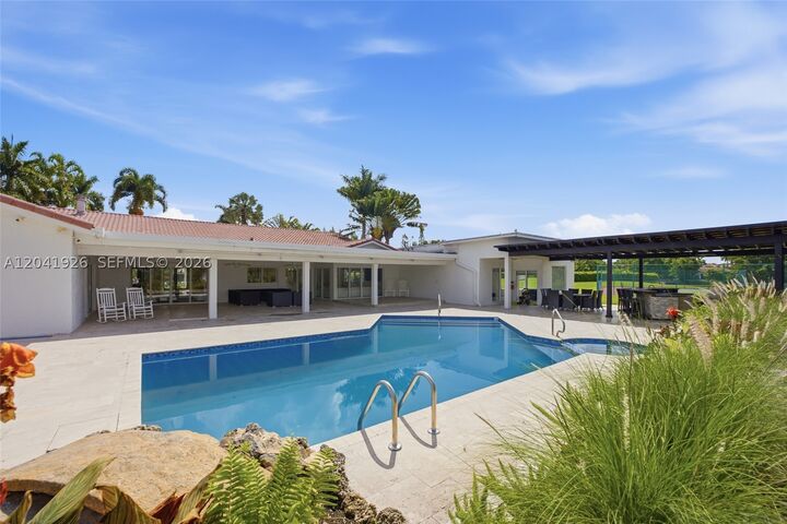 Property Photo: 16170 Saddle Ln FL 33326
