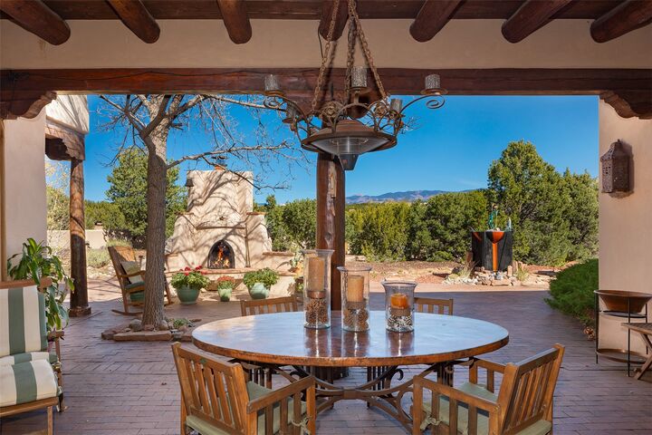 Property Photo: 18 Daisy Circle NM 87506
