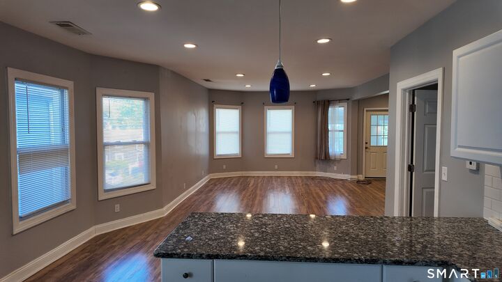 Property Photo: 756 Stratford Avenue 756 CT 06615
