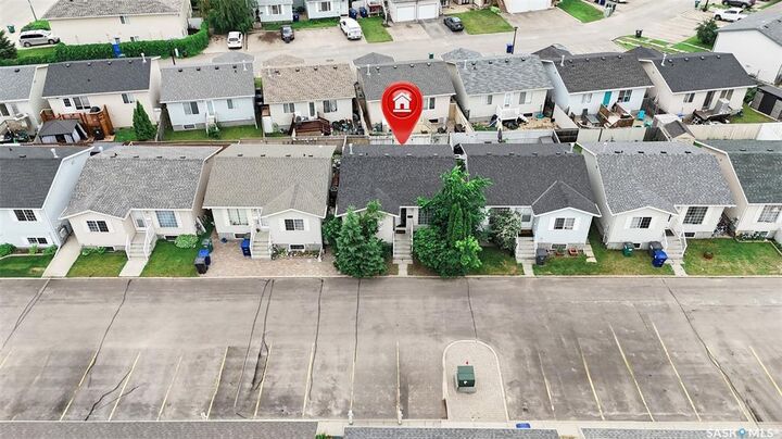 Property Photo:  127 Gropper Crescent 14  SK S7M 5W2 
