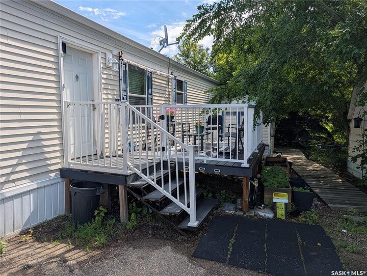 Property Photo: 1295 9th Avenue NE B24 SK S6J 1C5
