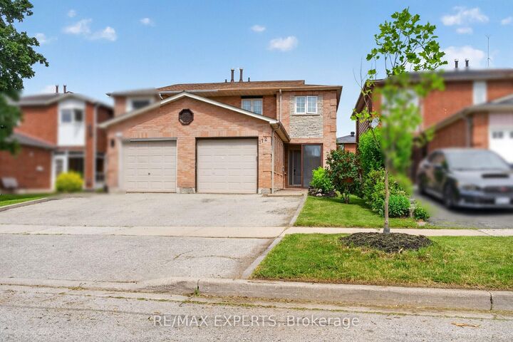112 Andrea Lane — photo 1