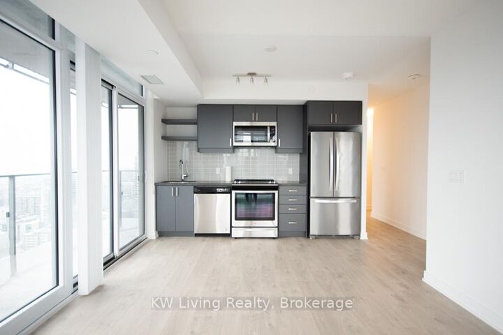 Property Photo:  50 Wellesley Street E 3304  ON M4Y 1G2 