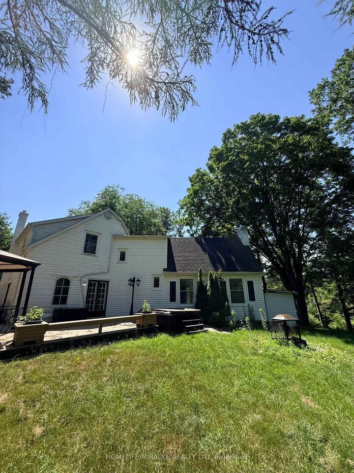 Property Photo: 10 Yorkton Boulevard ON L6C 0J9