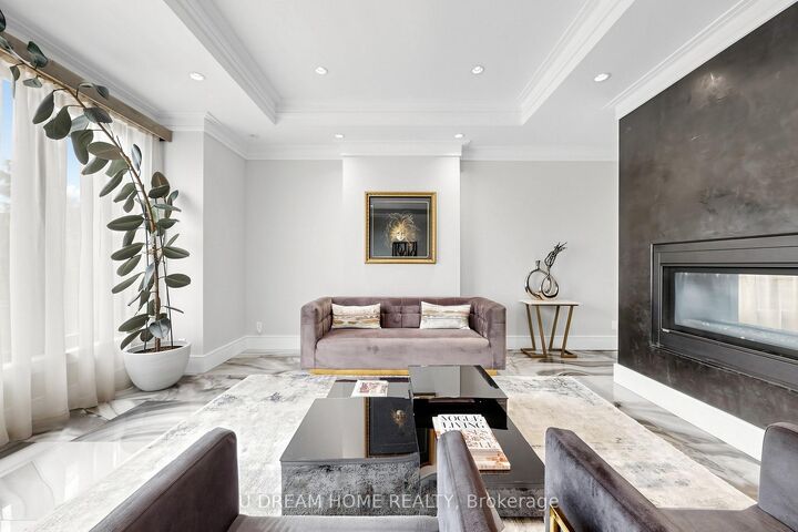 Property Photo: 49 Norden Crescent ON M3B 1B7