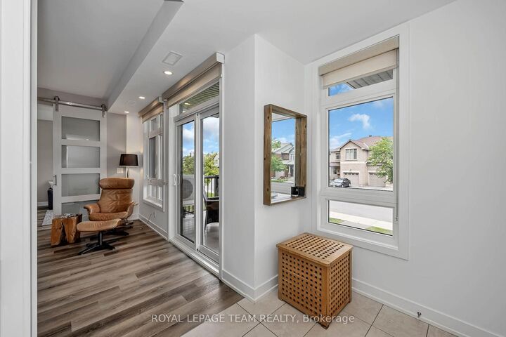Property Photo:  121 Fairweather Street  ON K1T 0M8 