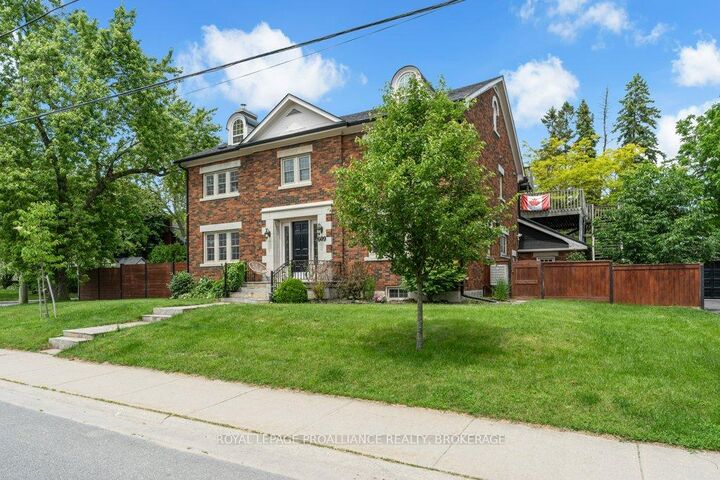 Property Photo: 609 Earl Street ON K7L 2K6