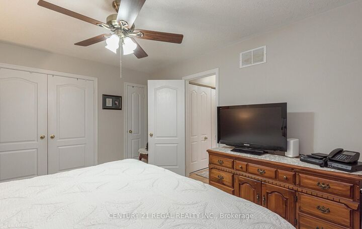 Property Photo: 51 Royal Valley Drive ON L7C 1A9