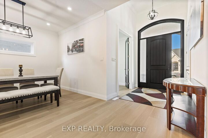 Property Photo: 4099 Sugarmaple Crossing ON N6P 0H6
