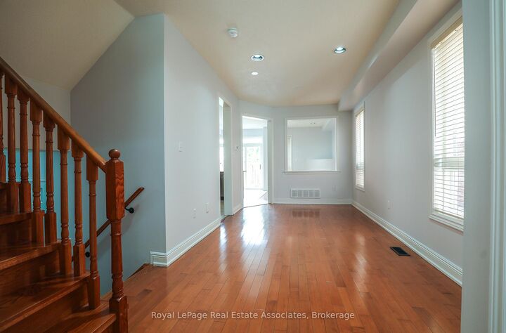 Property Photo: 124 Nathaniel Crescent ON L6Y 5M3