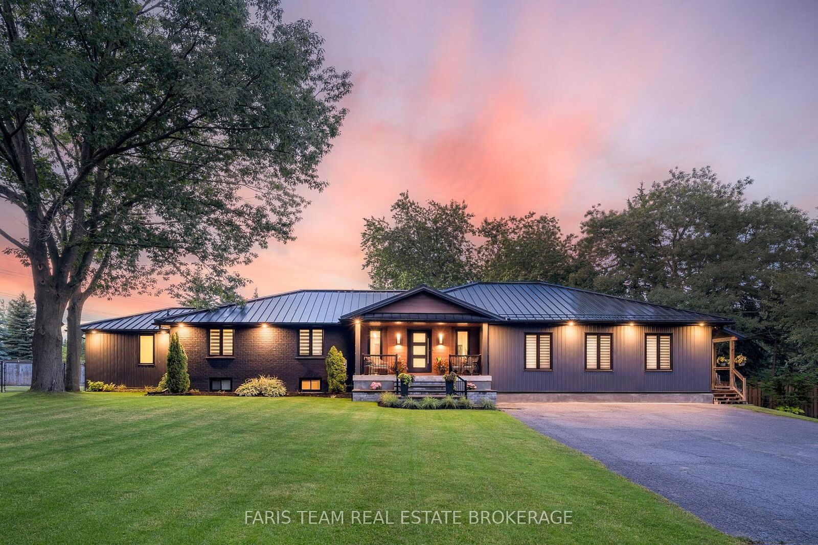 Property Photo: 223A Hickory Lane ON L4N 4J9