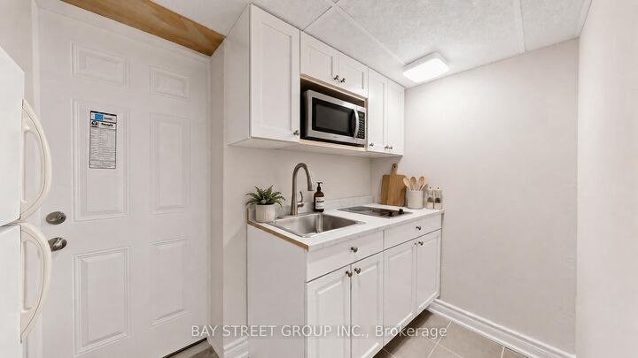 Property Photo:  26 Innismore Crescent  ON M1R 1C7 