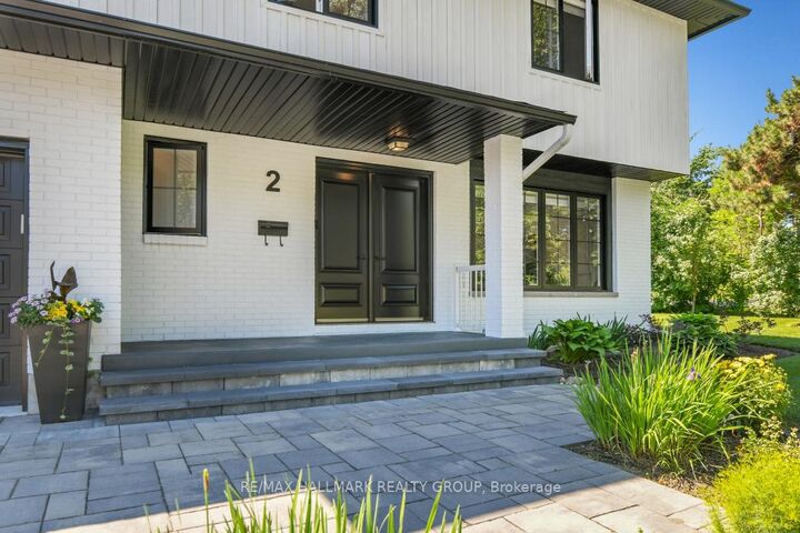Property Photo: 2 Swans Way N ON K1J 6J2
