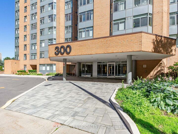 Property Photo: 300 Webb Drive 204 ON L5B 3W3