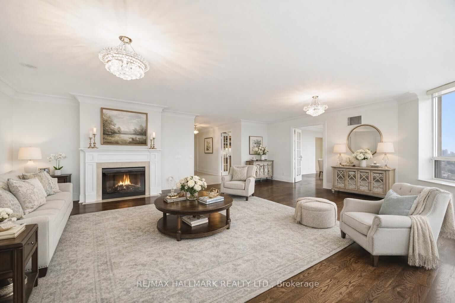 Property Photo: 80 Harrison Garden Boulevard 1821 ON M2N 7E3