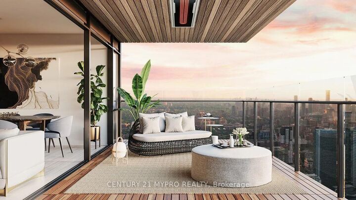 Property Photo: 1 Concord Cityplace Way 6208 ON M5V 0X3