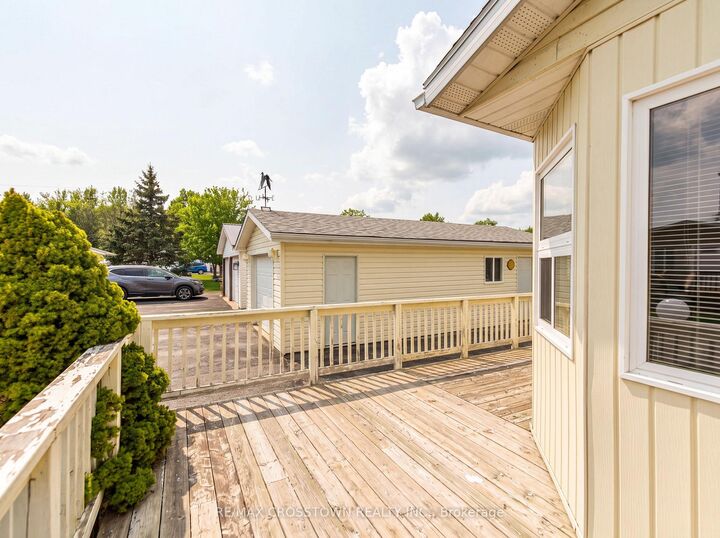 Property Photo: 4101 Wesley Street ON L3V 0V4