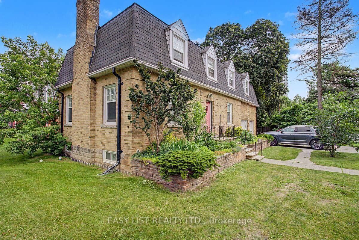 Property Photo: 77 Avondale Avenue ON M2N 2V1