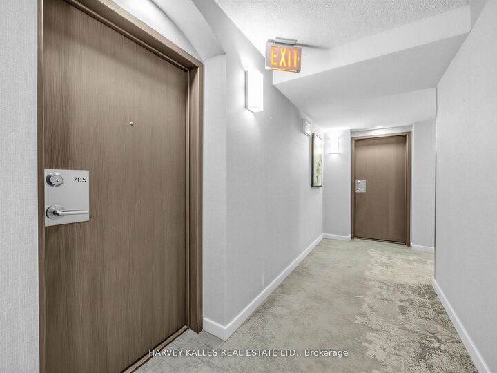 Property Photo: 10 Yonge Street 705 ON M5J 1R4