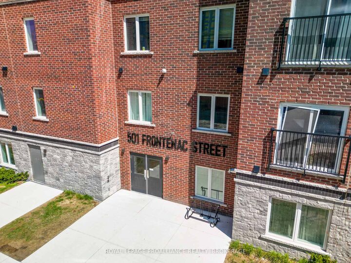 501 Frontenac Street 402 — photo 1
