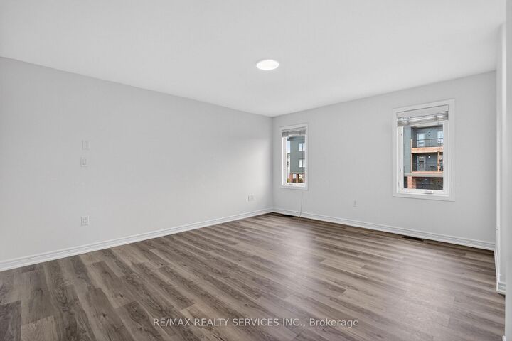 Property Photo:  4 Bergenstein Crescent  ON L3E 0G7 