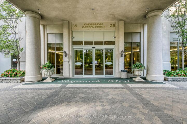 Property Photo: 25 Kingsbridge Garden Circle W 519 ON L5R 4B1