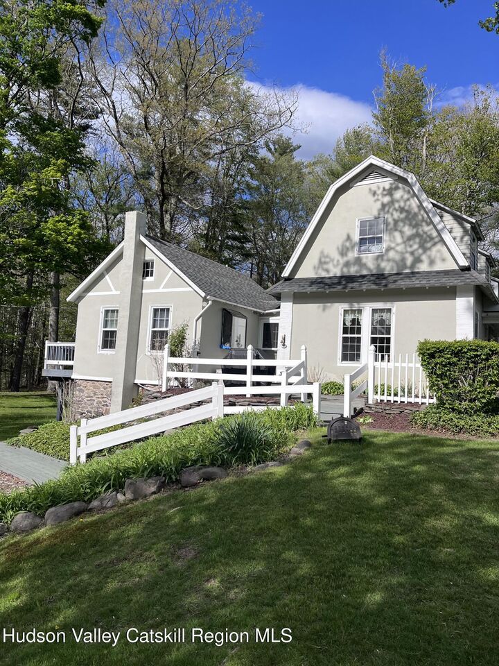 Property Photo:  4248 Ny-28  NY 12412 
