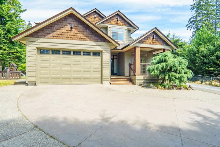 Property Photo: 5211 Compton Rd BC V9Y 7B5