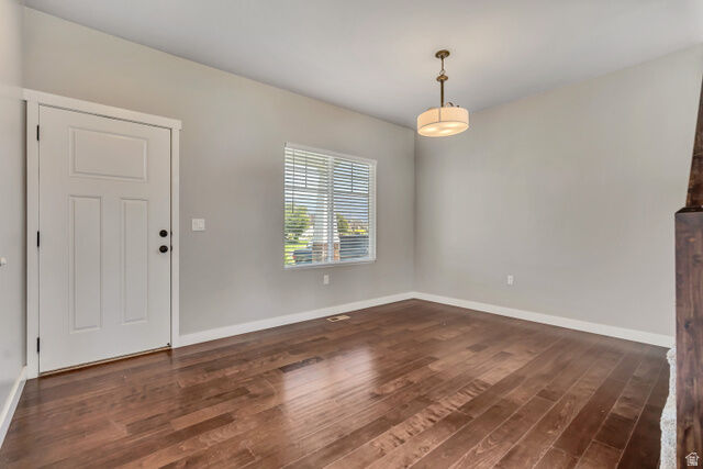 Property Photo:  2471 W Field Stone Way S  UT 84041 