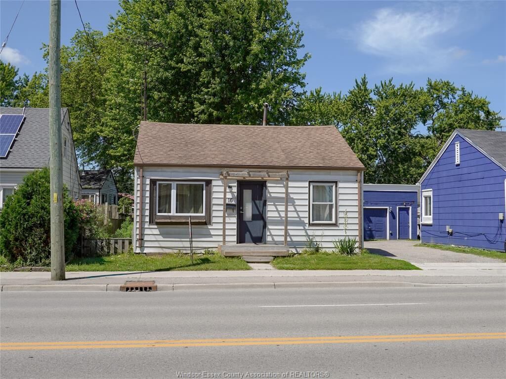 Property Photo: 16 McNaughton Avenue ON N8A 1R8