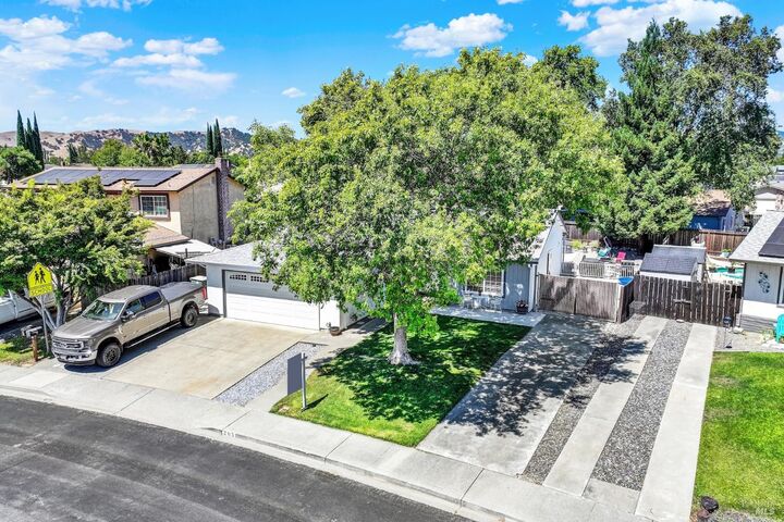 Property Photo:  203 Greenwich Circle  CA 95687 