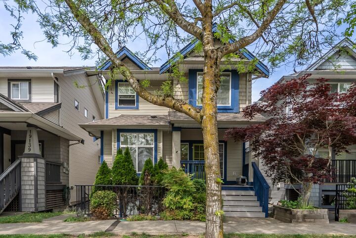 19141 68 Avenue — photo 1