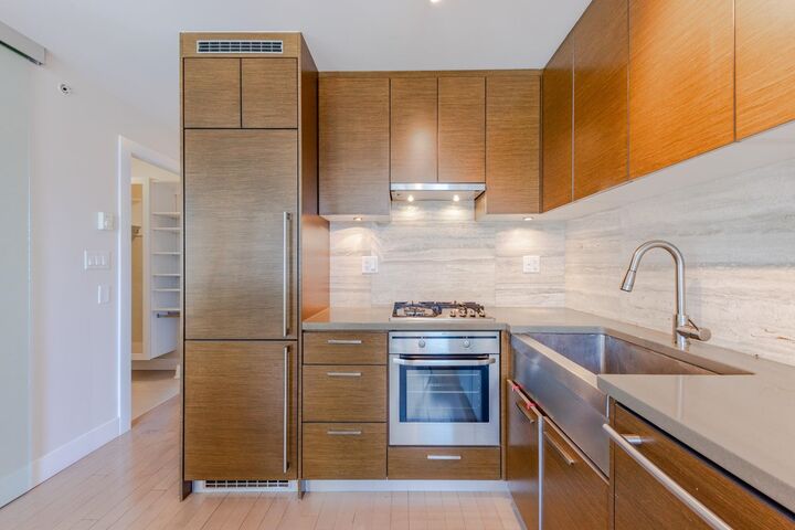 Property Photo:  535 Smithe Street 1106  BC V6B 0H2 