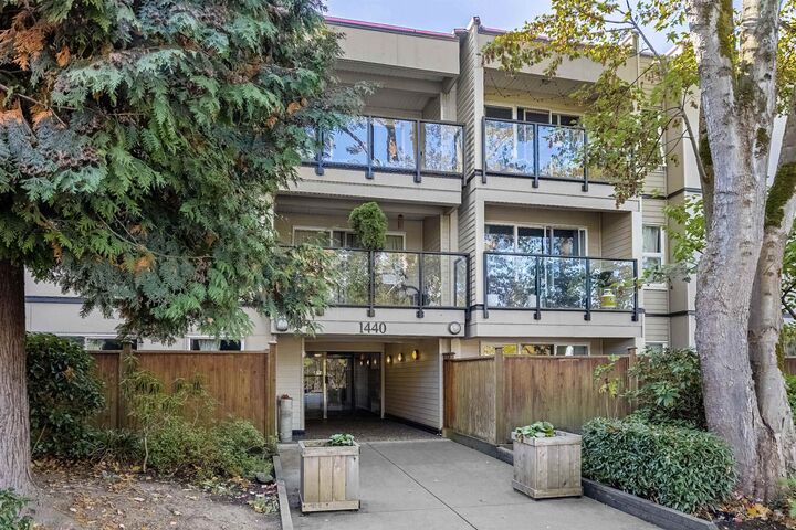 1440 E Broadway 211 — photo 1