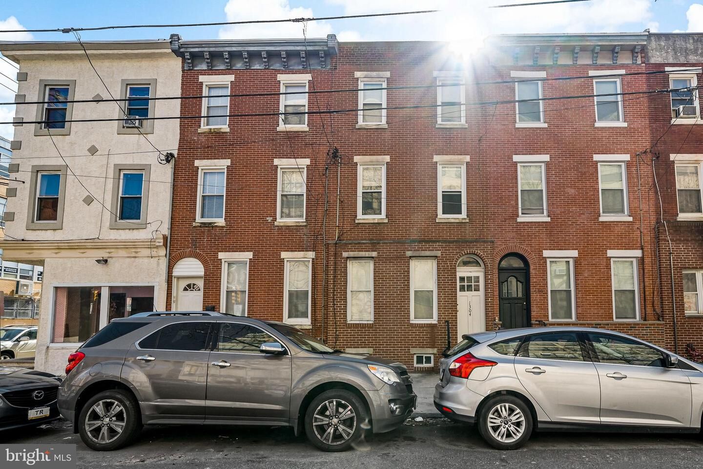 Property Photo:  1304 Jackson Street  PA 19148 