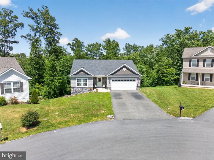 Property Photo: 463 Executive Way WV 25427