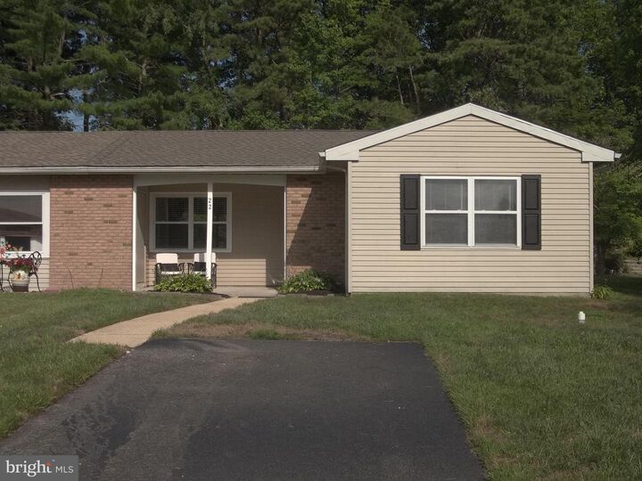 Property Photo: 22 Kingston Way NJ 08088