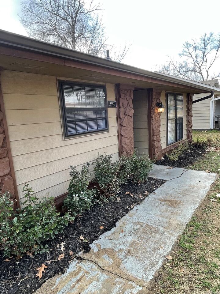 Property Photo: 105 Wells Fargo Trl AR 72076