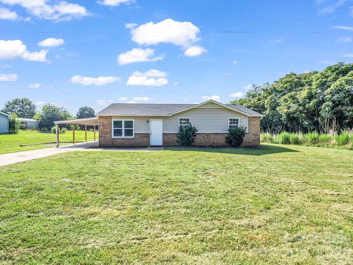Property Photo: 313 Harrill Road NC 28043