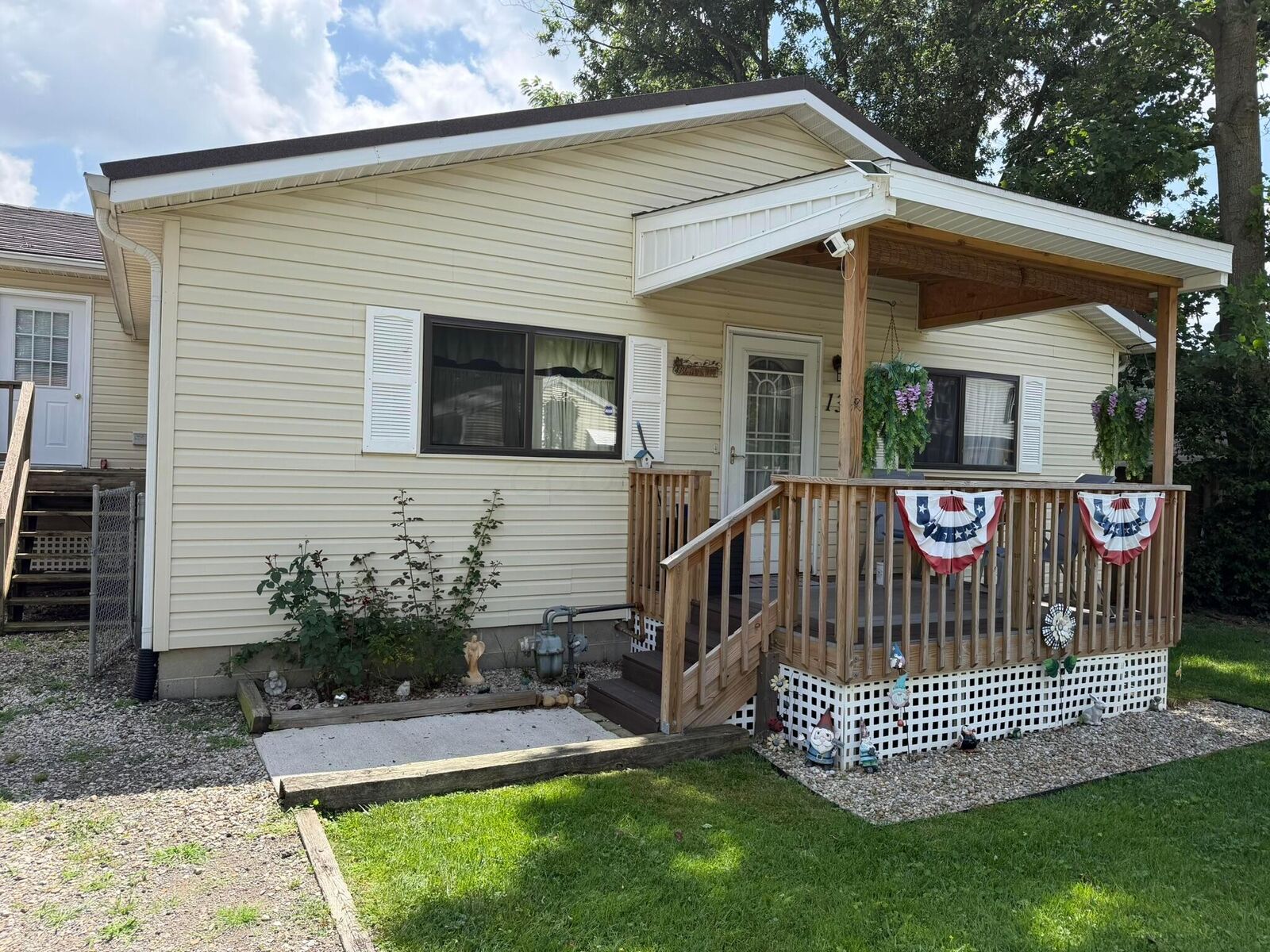 Property Photo:  130 Elliott Avenue  OH 43008 