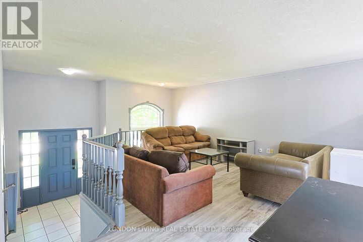 Property Photo: 165 Thurman Circle ON N5V 4Z1