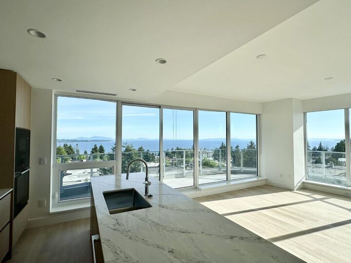 Property Photo:  1475 Foster Street 705  BC V4B 0C9 