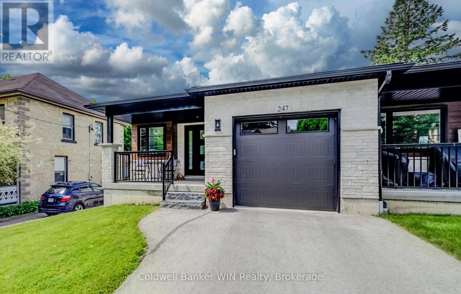 Property Photo: 247 Fergus Street North ON N0G 2L2