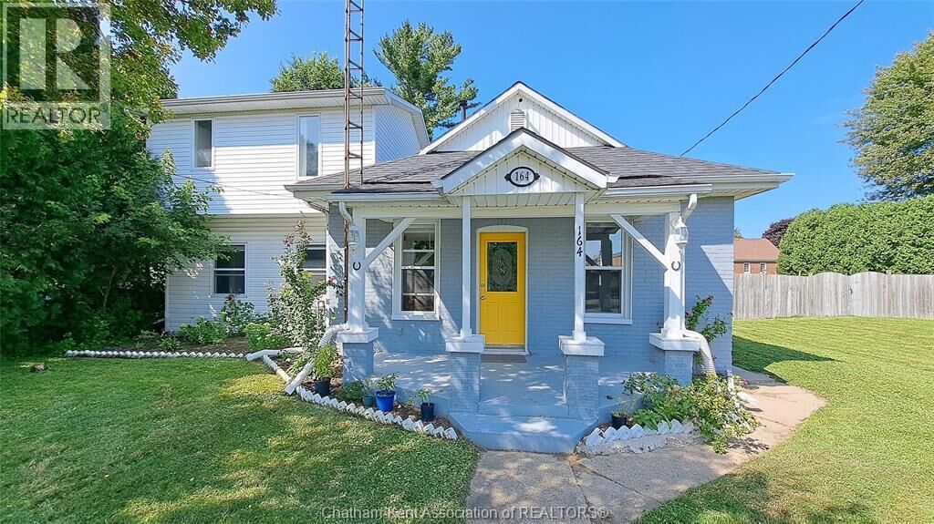 Property Photo:  164 Trerice Street East  ON N0P 1M0 