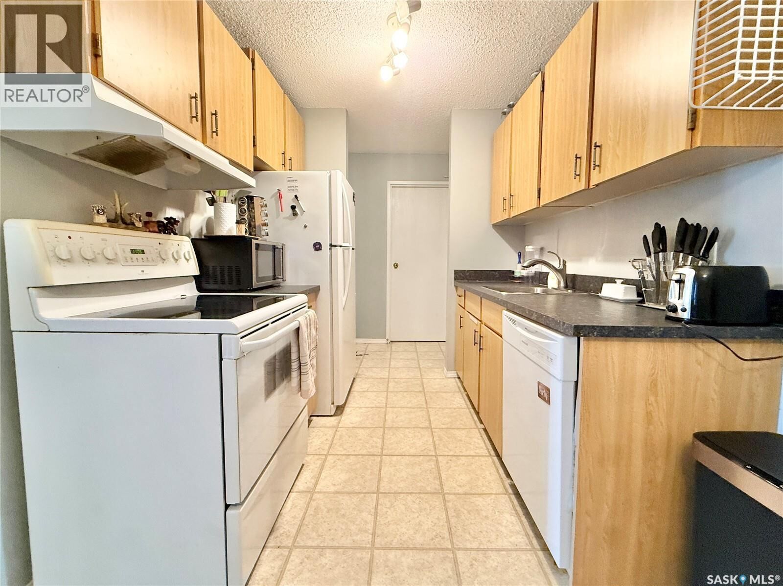 Property Photo:  627 510 Prairie Avenue  SK S7N 2V4 
