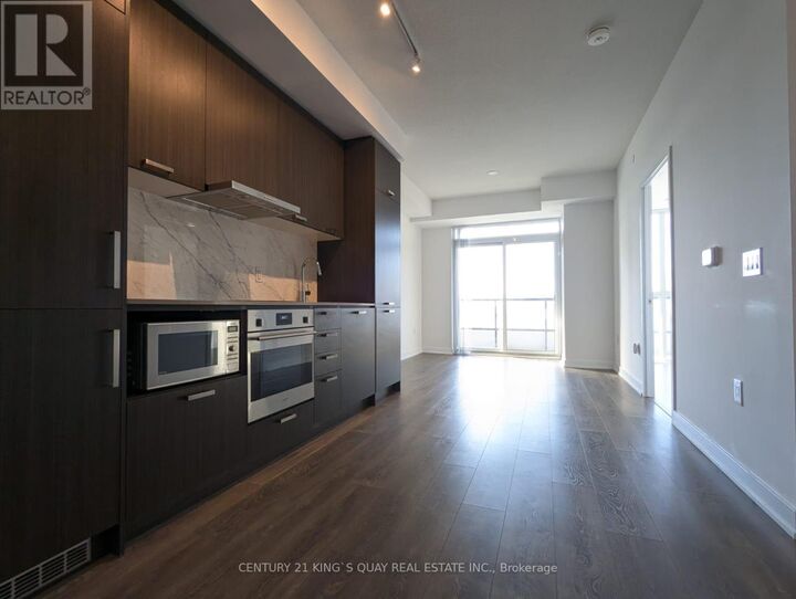 Property Photo:  38 Honeycrisp Crescent 2011  ON L4K 0M8 