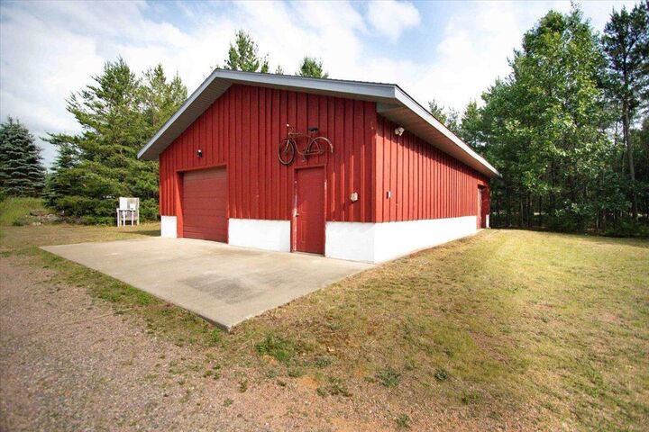 Property Photo:  924 County Road C  WI 54943 
