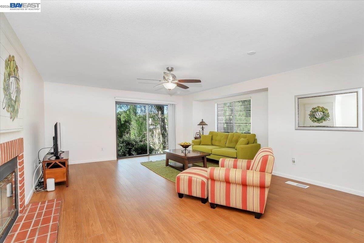 Property Photo:  2280 Renwick Ln  CA 94509 